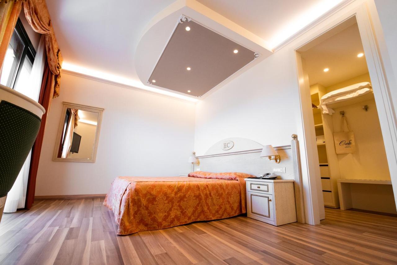 Carlton Hotel 4*