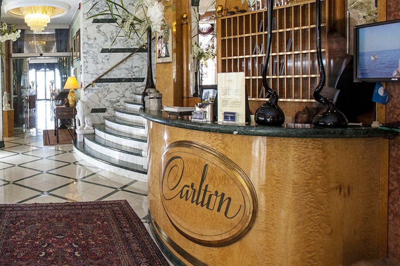 Hotel Carlton 4*